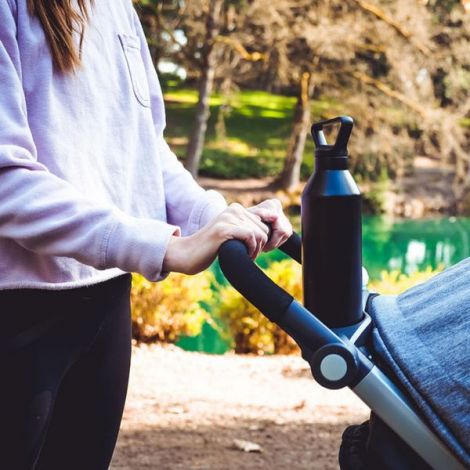 MiiR boca s uskim otvorom 680 ml - crna