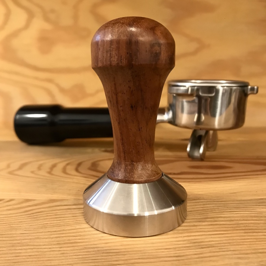 Tamper Kaffia 49mm ravni orah
