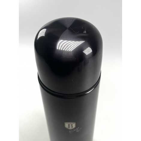 Termosica Carbon PRO Line 0,75 l – kozmetička greška