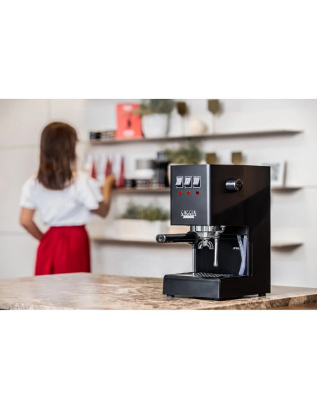 Aparat za kavu s polugom GAGGIA Classic EVO E24 crni