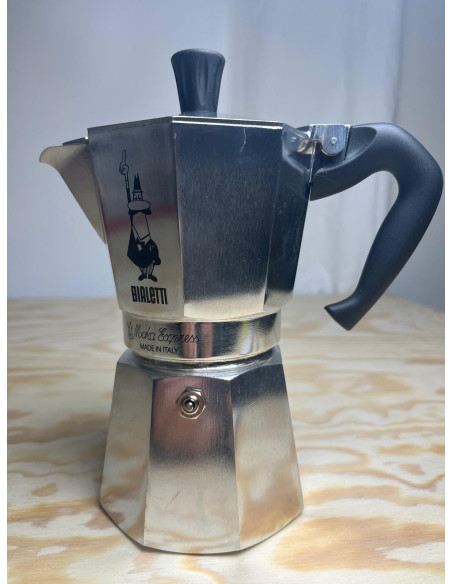 Bialetti Moka Express kuhalo za moku od 6 šalica